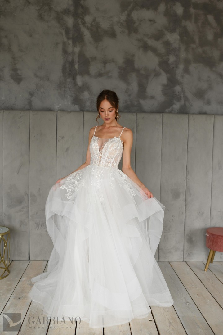 Свадебное платье Версаль #2 Пышное, Блестящие, Открытые