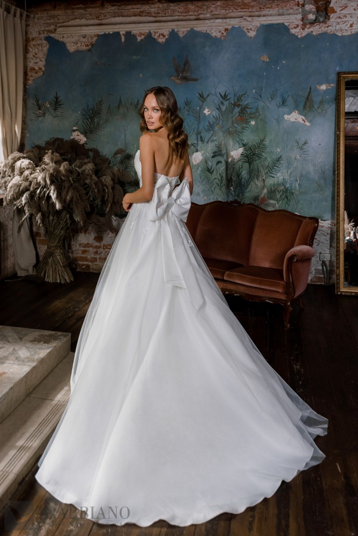 Свадебное платье Диляра А-силуэт, Блестящие, Открытые