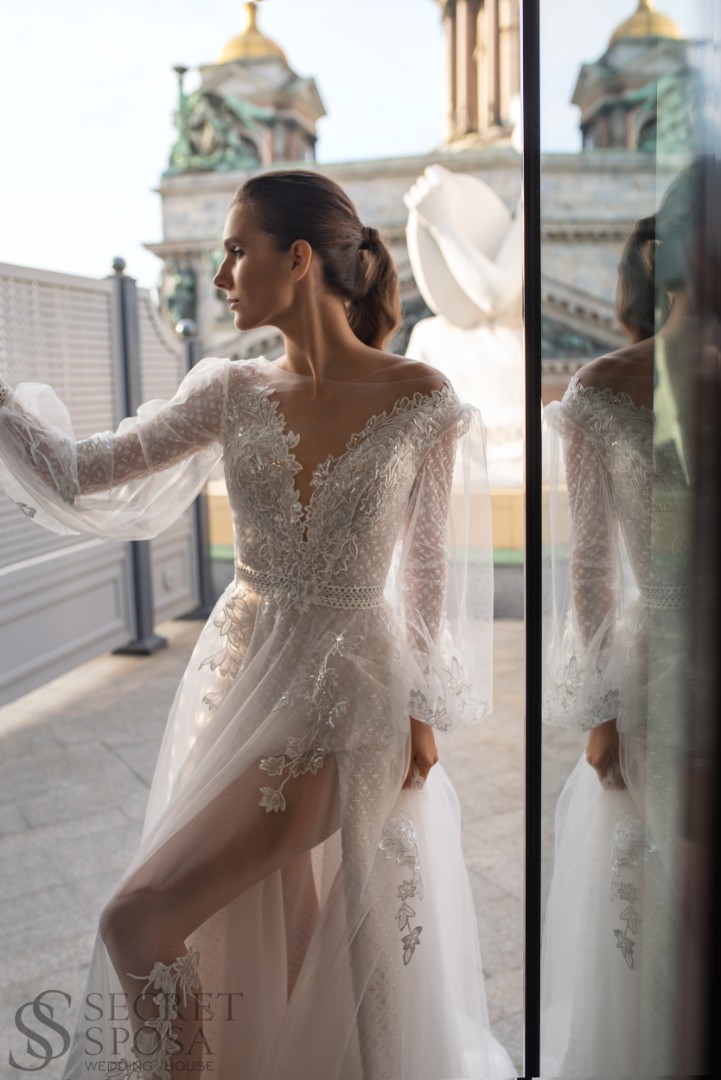 Свадебное платье Рива А-силуэт, Блестящие, Закрытые, С рукавами