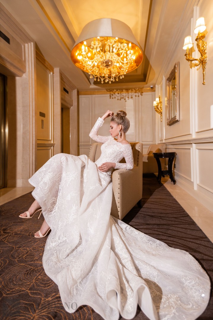 Свадебное платье Шакира А-силуэт, Блестящие, С рукавами, Со шлейфом
