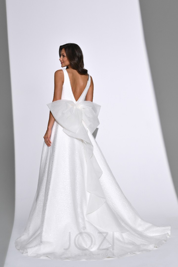 Свадебное платье Адина А-силуэт, С корсетом, Со шлейфом, 2022 год, Блестящие, Простые