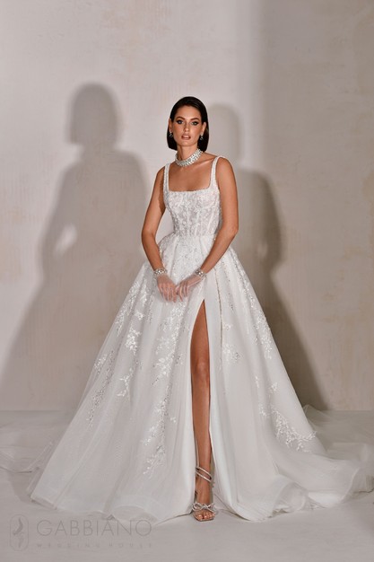 Gabbiano. Свадебное платье Хьюго. Коллекция Lux 
