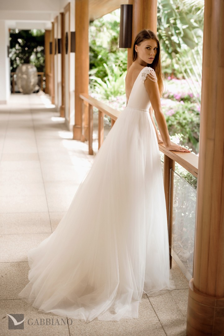 Свадебное платье Ордесса А-силуэт, Открытые, Простые