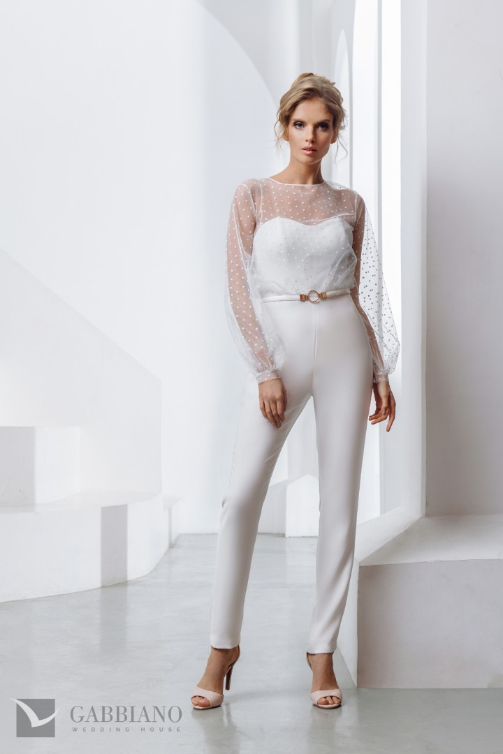 Миниатюра Корнелия (08 Cornelia I9008 + blouse #220 DSC_86311) от свадебного салона Gabbiano в Казани