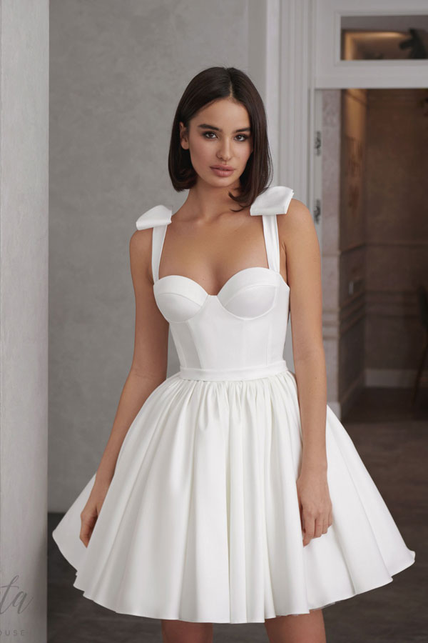 свадебное платье с декольте